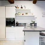 Guesthost - Podere Rural Chic - Garden & Parking Lejlighed *