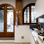 Guesthost - Podere Rural Chic - Garden & Parking Lejlighed Siena