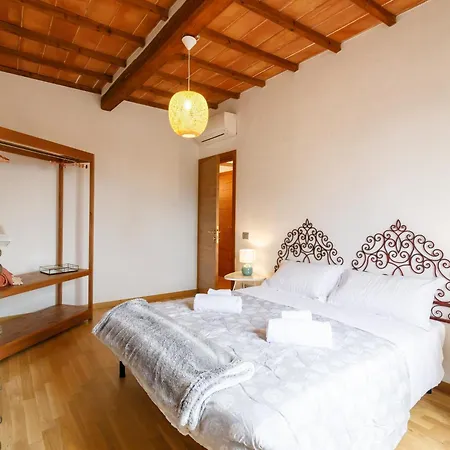 Podere Rural Chic W Private Garden & Parking Apartmán *