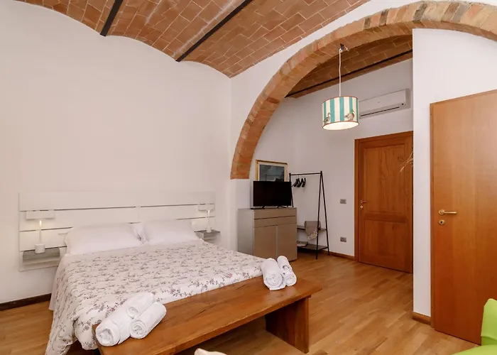 Guesthost - Podere Rural Chic - Garden & Parking 아파트 *