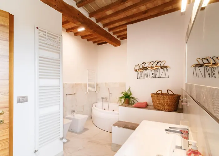 Guesthost - Podere Rural Chic - Garden & Parking 시에나