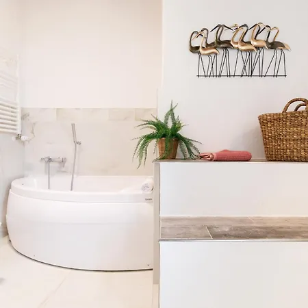 Podere Rural Chic W Private Garden & Parking *