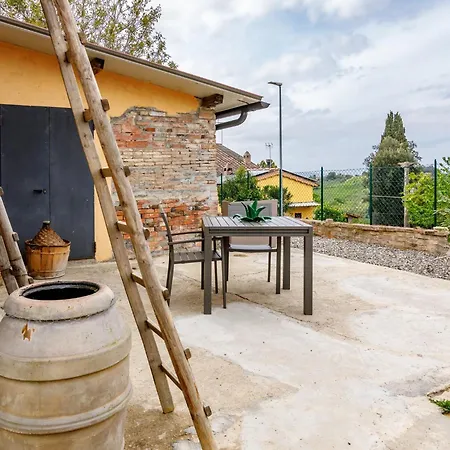 Podere Rural Chic W Private Garden & Parking