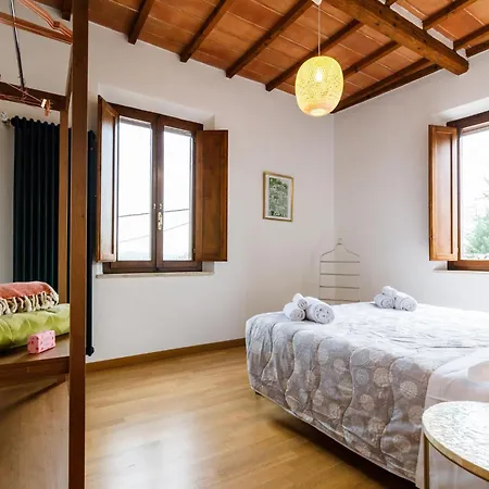 アパート Podere Rural Chic W Private Garden & Parking シエーナ