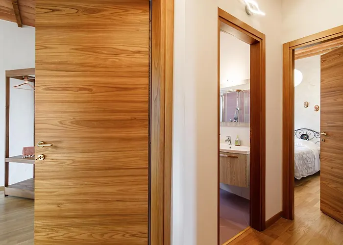 Guesthost - Podere Rural Chic - Garden & Parking Апартаменти *