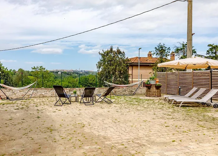 Guesthost - Podere Rural Chic - Garden & Parking Апартаменти