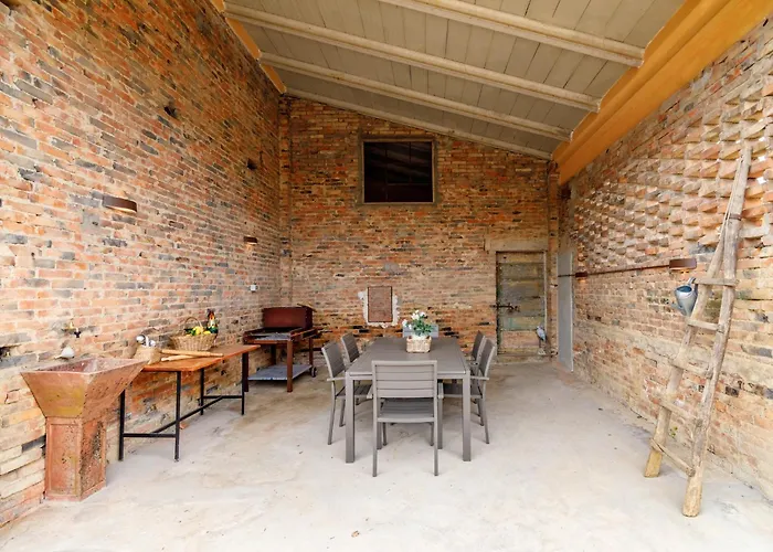 Guesthost - Podere Rural Chic - Garden & Parking * Сієна